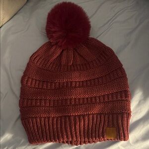 Women's Burgundy Knit Pom-Pom Beanie